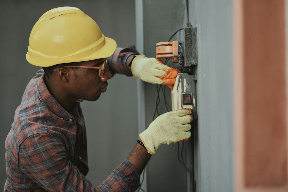 Air conditioning hideaway beach FL professional service technician inspection image 4